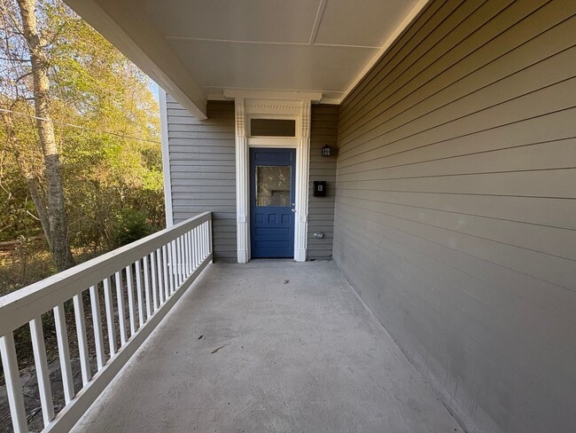 Photo - 169 Lamar St Unit Apartment B