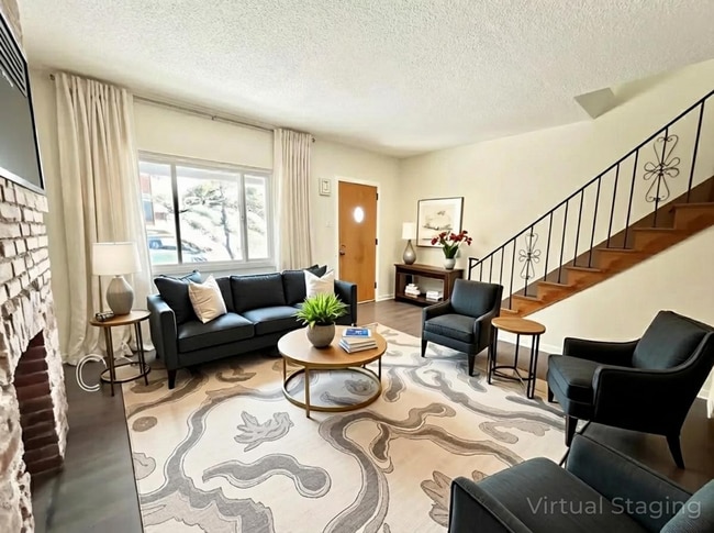 Building Photo - 42 Ruth St