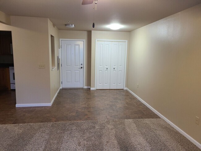 Photo - The Residences at 843 Oak