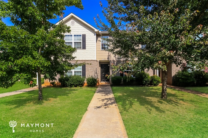 Photo - 1630 Hydrangea Ln House