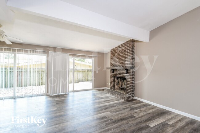 Photo - 2240 Cherry Ln