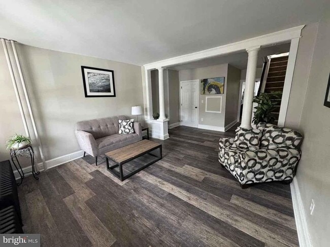 Photo - 517 Delamore Pl