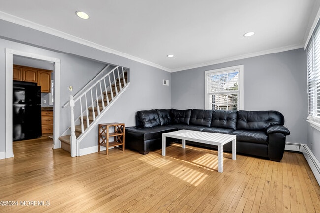 Photo - 329 Yorke Ave