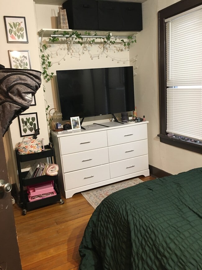 Photo - 114 S Bassett St Unidad 1