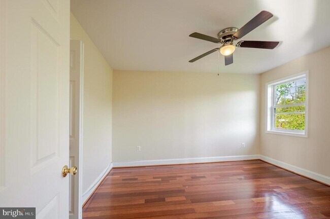 Photo - 3868 9th St SE Unit 302