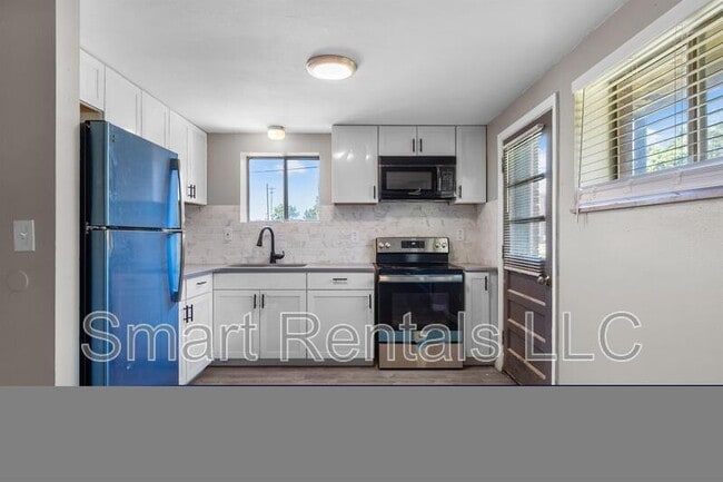 Photo - 491 S Holmes Ave