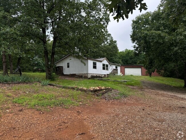 Building Photo - Towry Rental