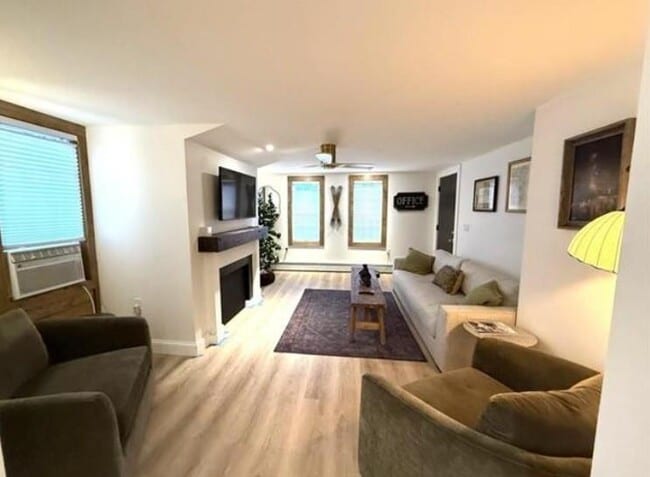 Photo - 2895 White Mountain Hwy Unidad #2