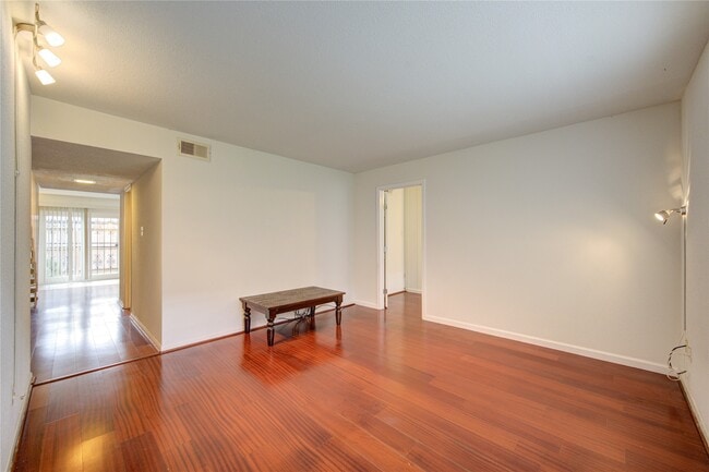 Photo - 10363 Briar Forest Dr