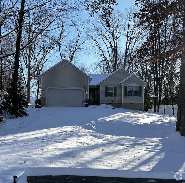 Building Photo - 25952 Prospect Hill Rd Rental