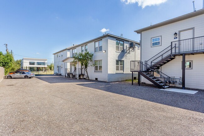 Photo - 215 N Milby St Unit 1