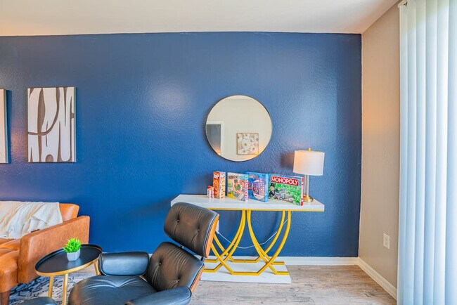 Photo - 1275 E University Dr Unidad ID1390011P