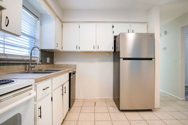 Photo - 2287 Avenue G NW Unit C