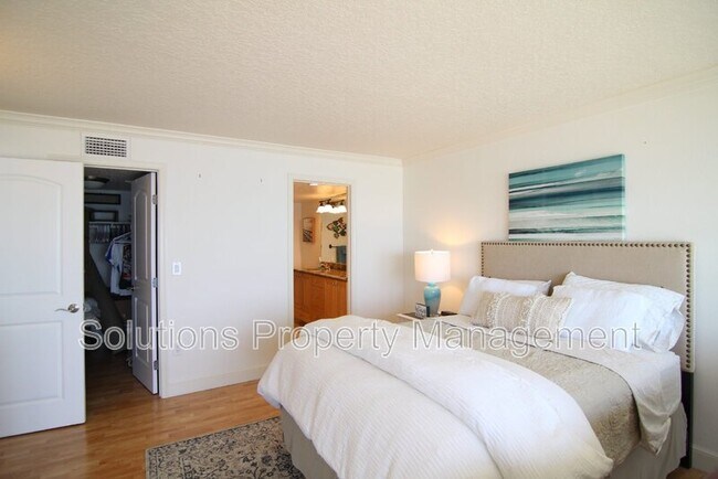 Photo - 1095 N Hwy A1A