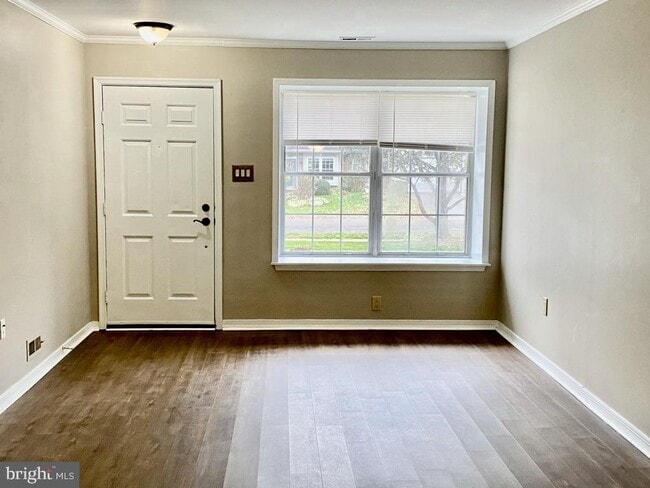 Photo - 25 Sequoia Dr