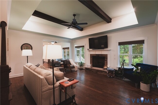 Photo - 900 Eagle Pl