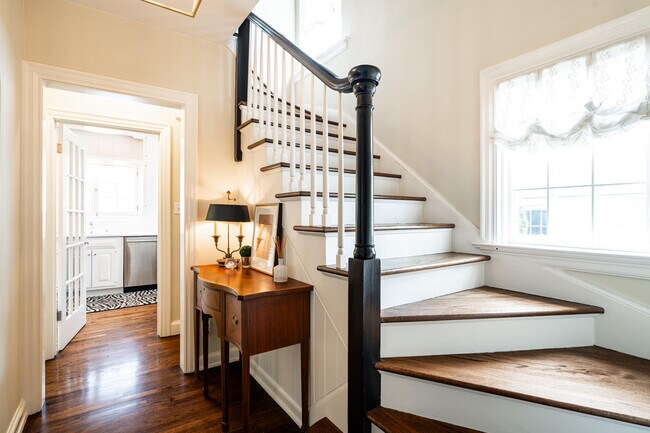 Photo - 6014 N Kent Ave