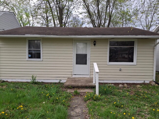 Building Photo - 1807 W 27th St