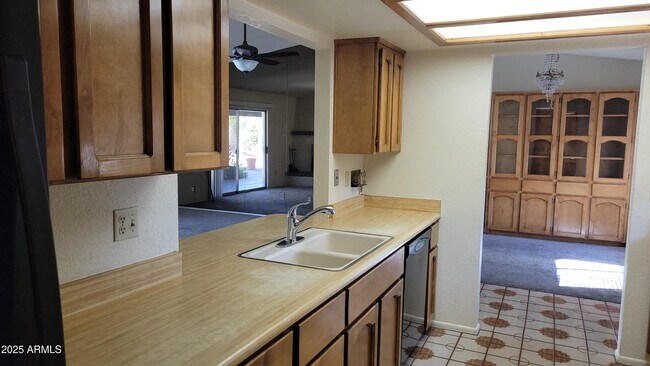 Photo - 3158 W Marconi Ave