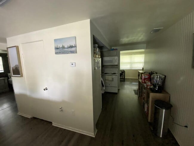 Photo - 406 Quail Roost Dr