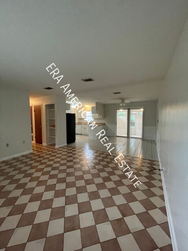 Photo - Bi-weekly Lawn Care Included!