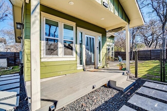 Photo - 1203 Cometa St