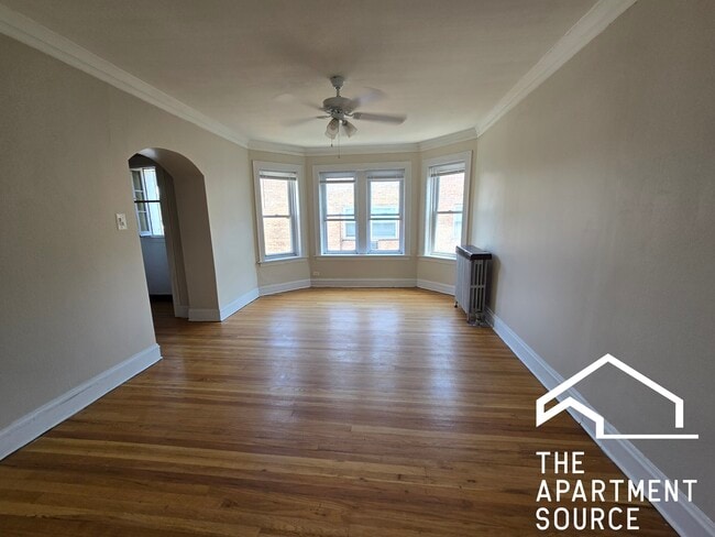 Photo - 1936 W Estes Ave Unidad 3S Rental