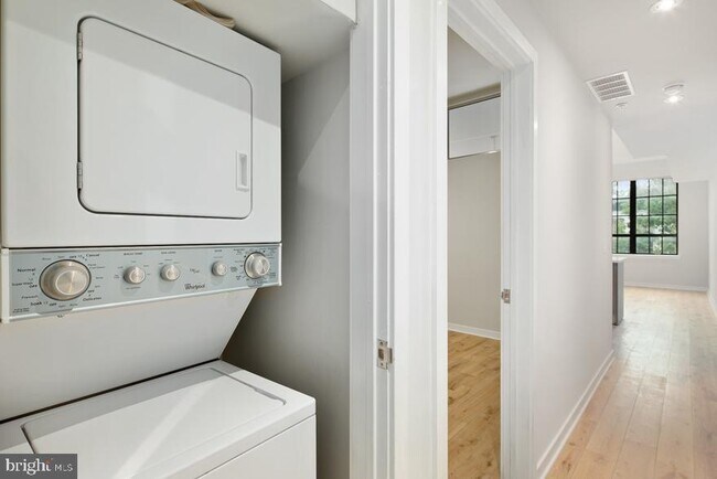 Photo - 412 S 13th St Unidad 310