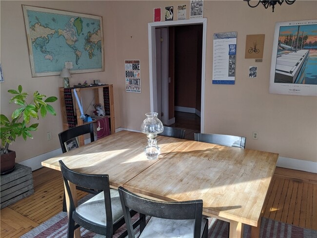 Photo - 399 S Main St