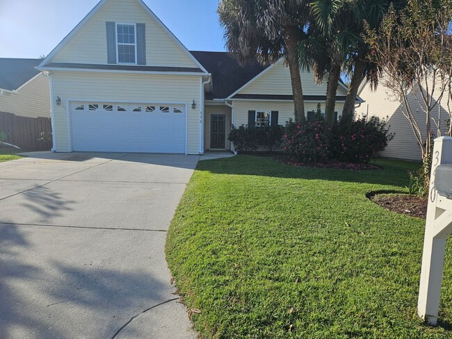 Photo - 350 Hanna Dr