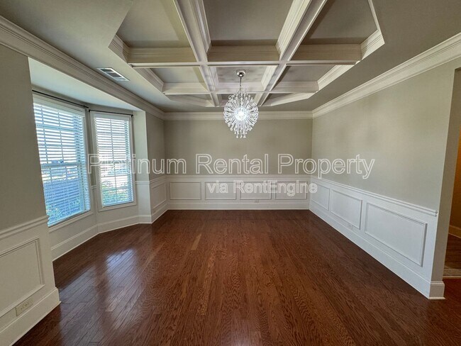Photo - 5115 Roseman Trail