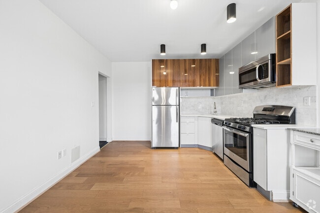 1BR, 1BA - 560SF - Kitchen