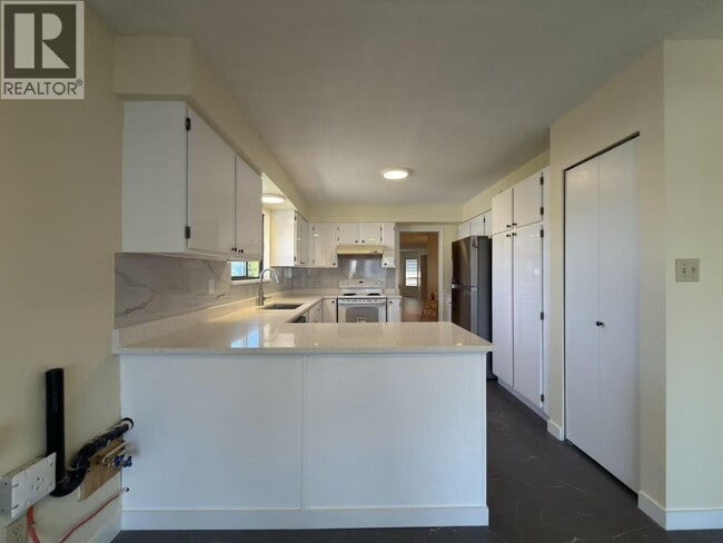 Photo - 2175 E 54th Ave
