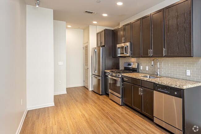 1BR, 1BA - 611SF - Onyx Residences