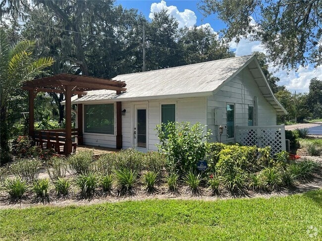 Building Photo - 4156 McIntosh Rd Rental