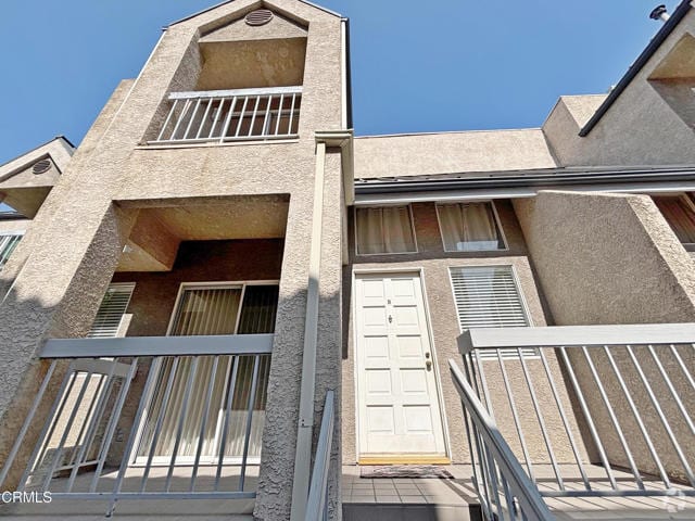 Building Photo - 330 California St Unit B Rental