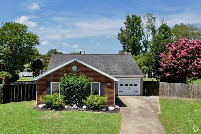 Building Photo - 1120 Revelstroke Ct Rental