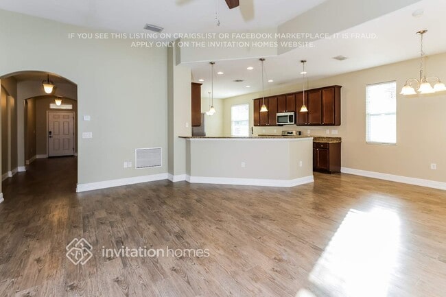 Photo - 2141 Bridgeport Cir