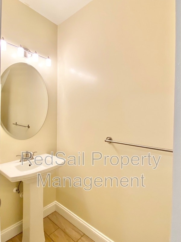 Photo - 315 W Constance Rd