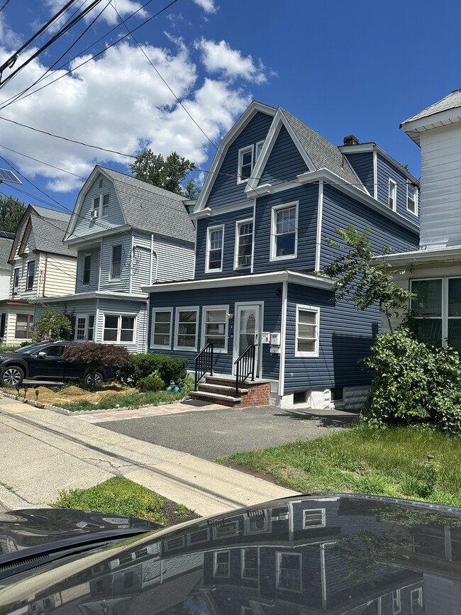 Photo - 106 Rollinson St Unidad 106 Rollinson Street West Orange,  NJ  07052