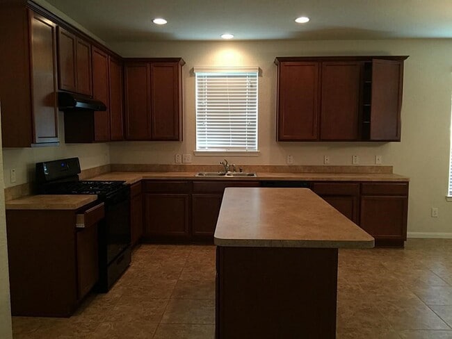 Photo - 1103 Messina Ln