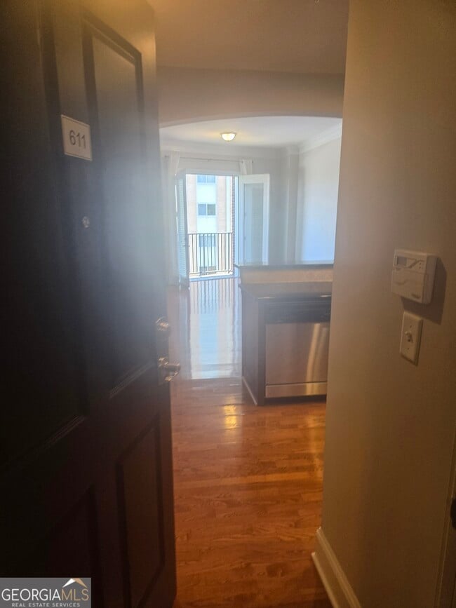 Building Photo - 2277 Peachtree Rd NE Unit 611 Rental