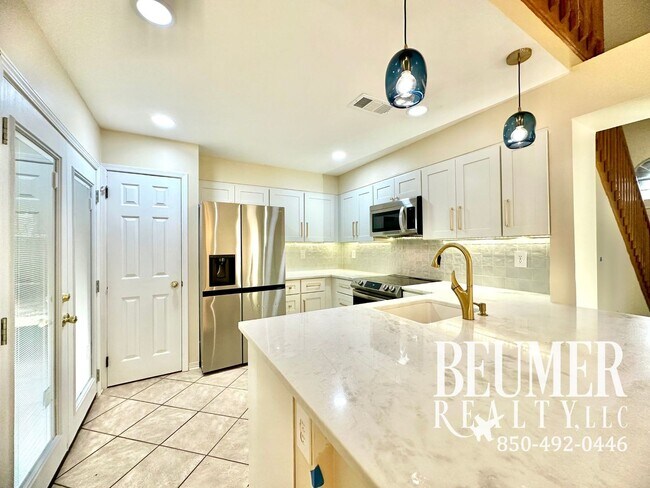 Photo - Stunning 2br/2.5bath Home Available for Rent