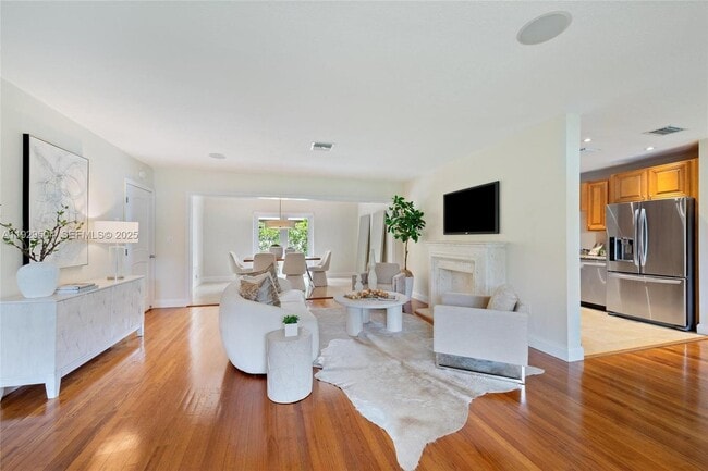 Photo - 5620 Alhambra Cir