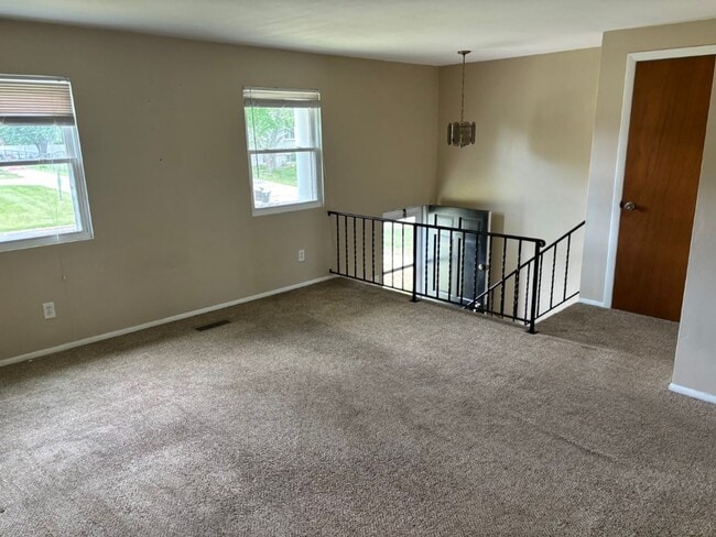 Photo - Fairview 5806-5810 Unit Fairview 5810