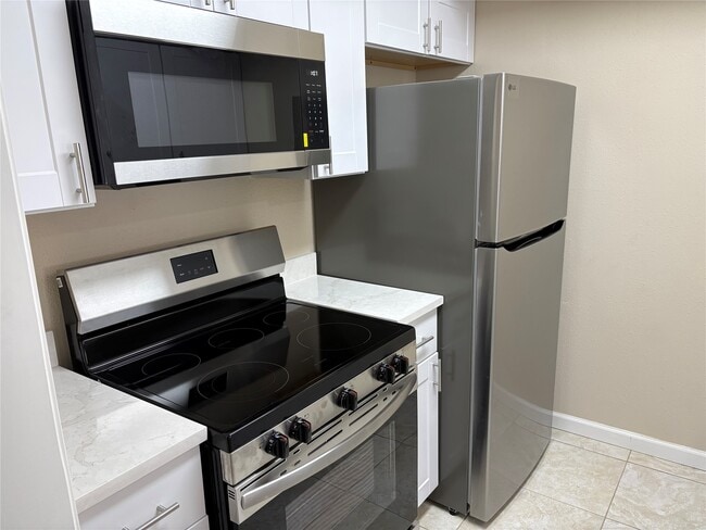 Photo - 4645 Wild Indigo St Unit 366