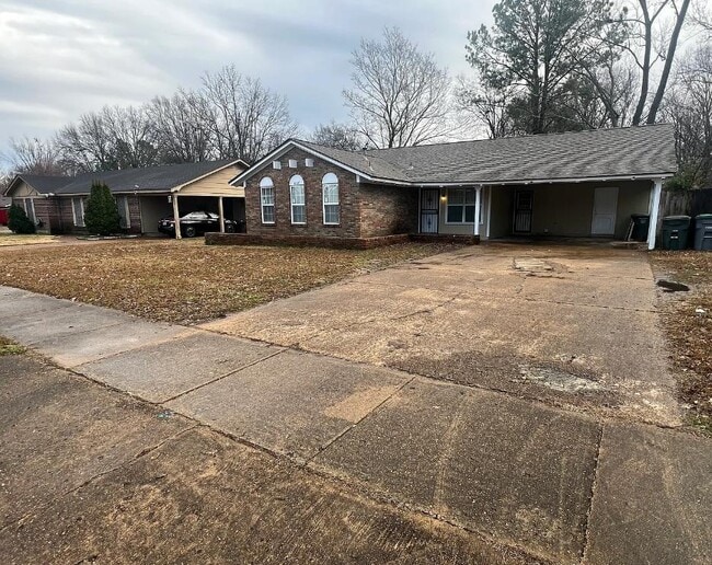 Building Photo - 6167 Lacewood Cove