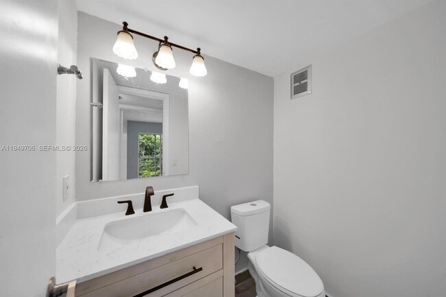 Photo - 100 Northampton E Unit 100