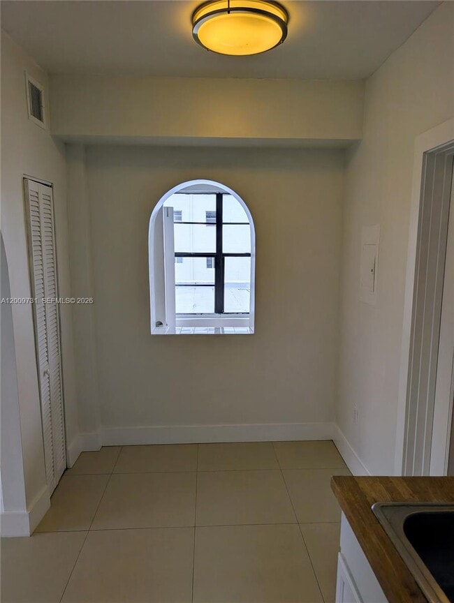 Photo - 934 Michigan Ave Unit 309