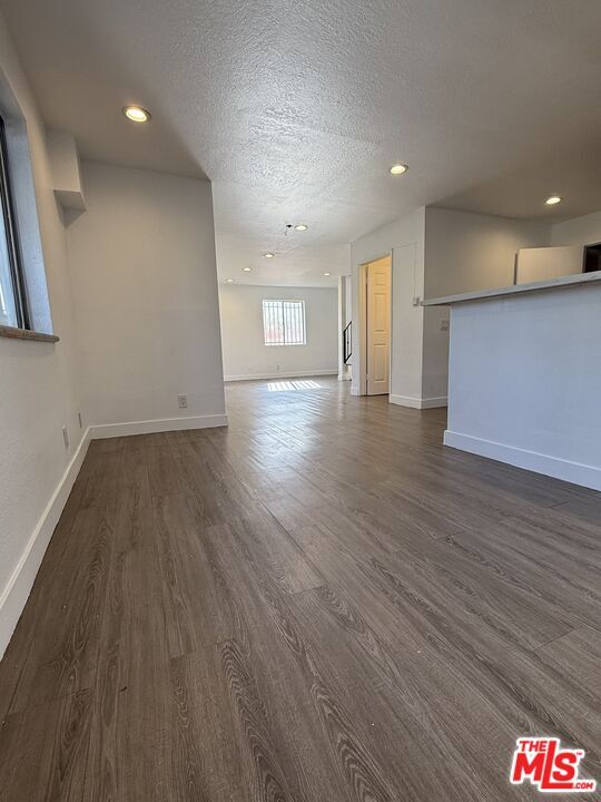 Photo - 1505 S Dunsmuir Ave